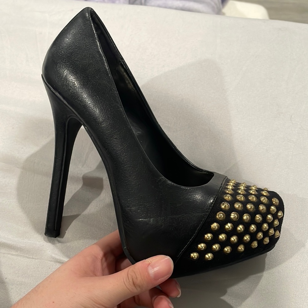 Studded heels 5.5